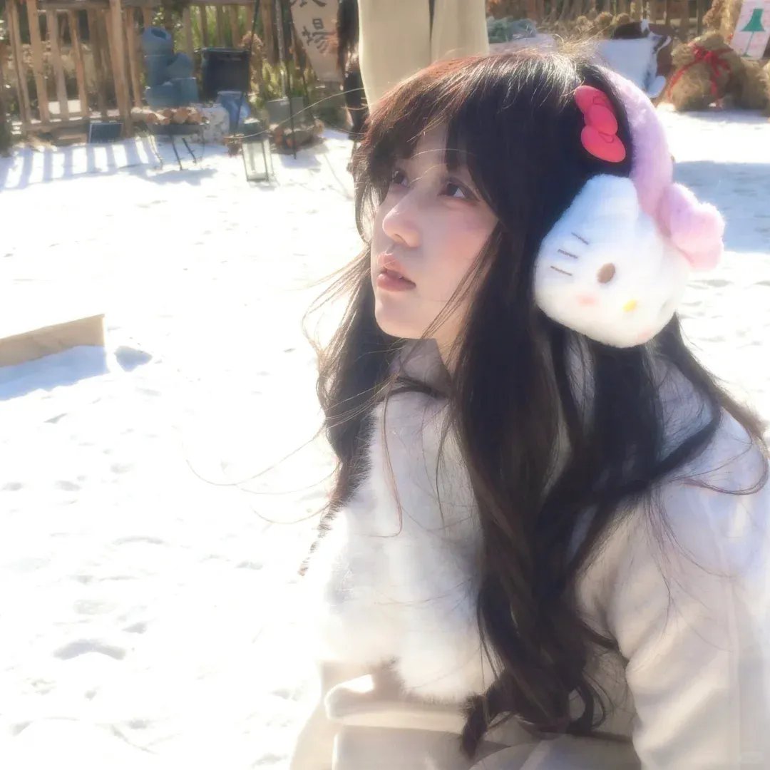 发明接吻的女孩